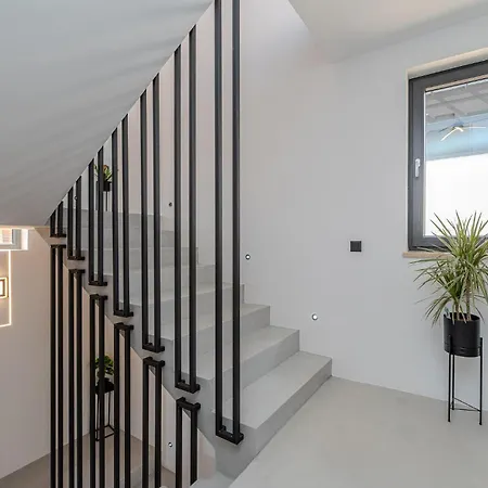 Stunning In Privlaka Holiday home Zadar