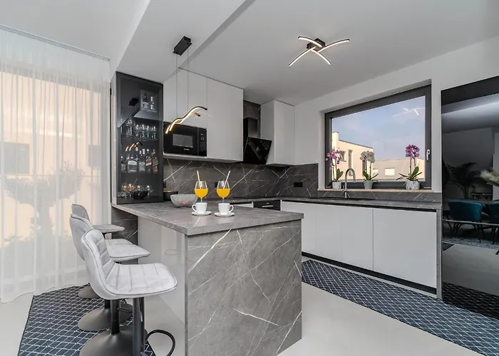 Holiday home Stunning In Privlaka Zadar