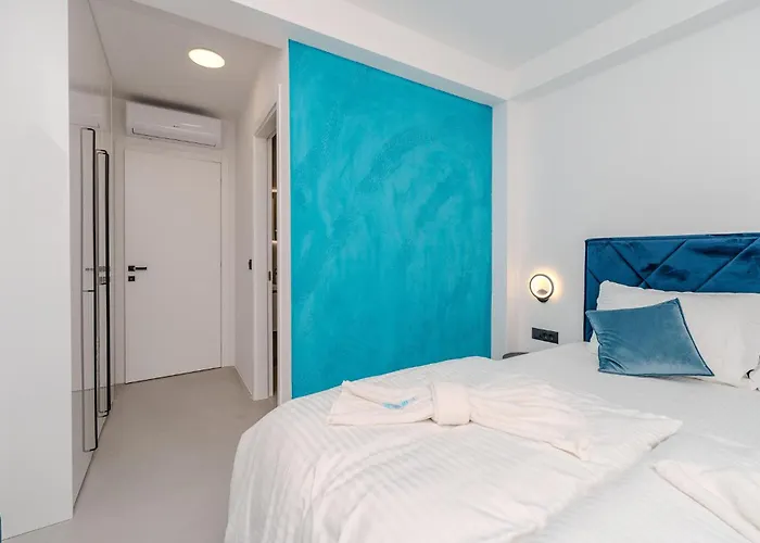 Holiday home Stunning In Privlaka *