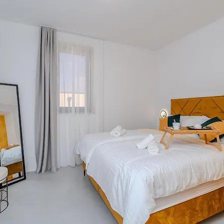 Gorgeous In Privlaka Holiday home Zadar